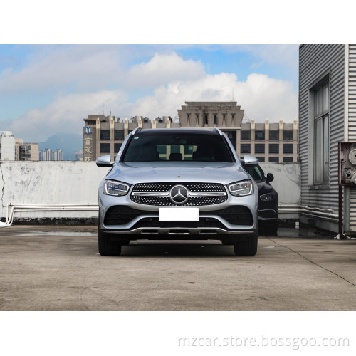 Mercedesbenz GLB 2023 GLB 200 Sporty SUV -brandstof Auto Grote ruimte Interieur Luxe 163 pk 1.3t op voorraad